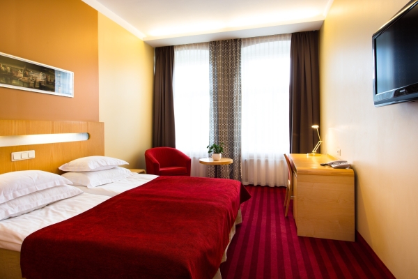 Hotel London by Tartuhotels